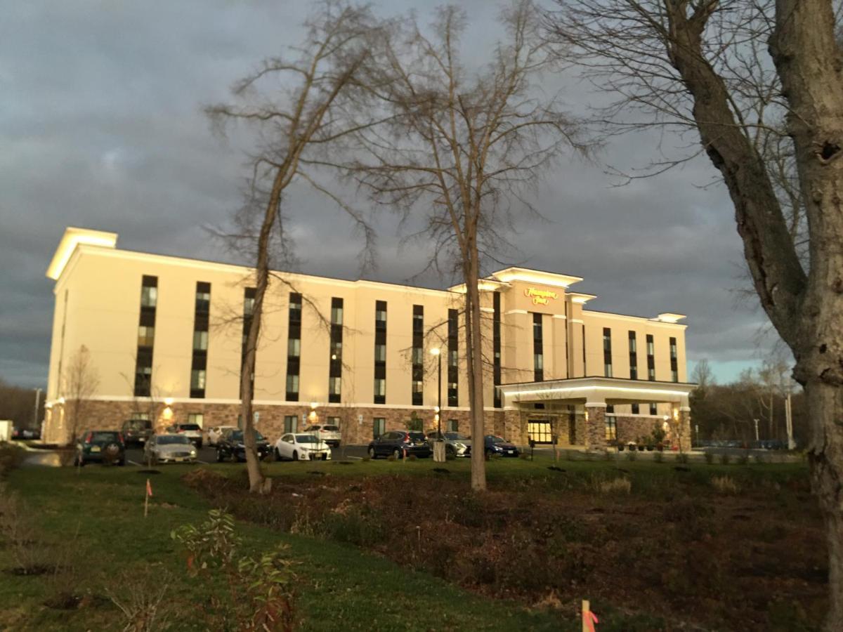 Hampton Inn Old Bridge Nj New Brunswick Exterior photo